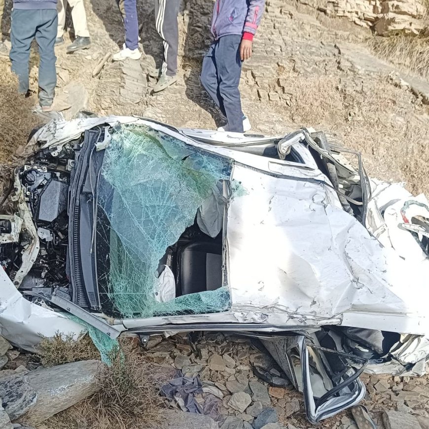 चंबा में 10 दिन पहले पिता बने युवक की मौत:400 मीटर गहरी खाई में गिरी कार; भतीजी को अस्पताल लेकर गया था