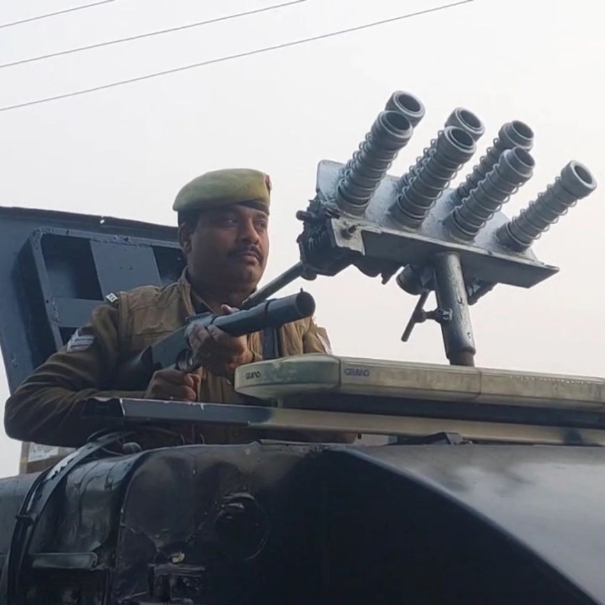 महाकुंभ की सुरक्षा को लेकर महोबा पुलिस सतर्क:यूपी-एमपी बॉर्डर पर चेकिंग शुरू, पांच अंतरराज्यीय सीमाओं पर कड़ी निगरानी