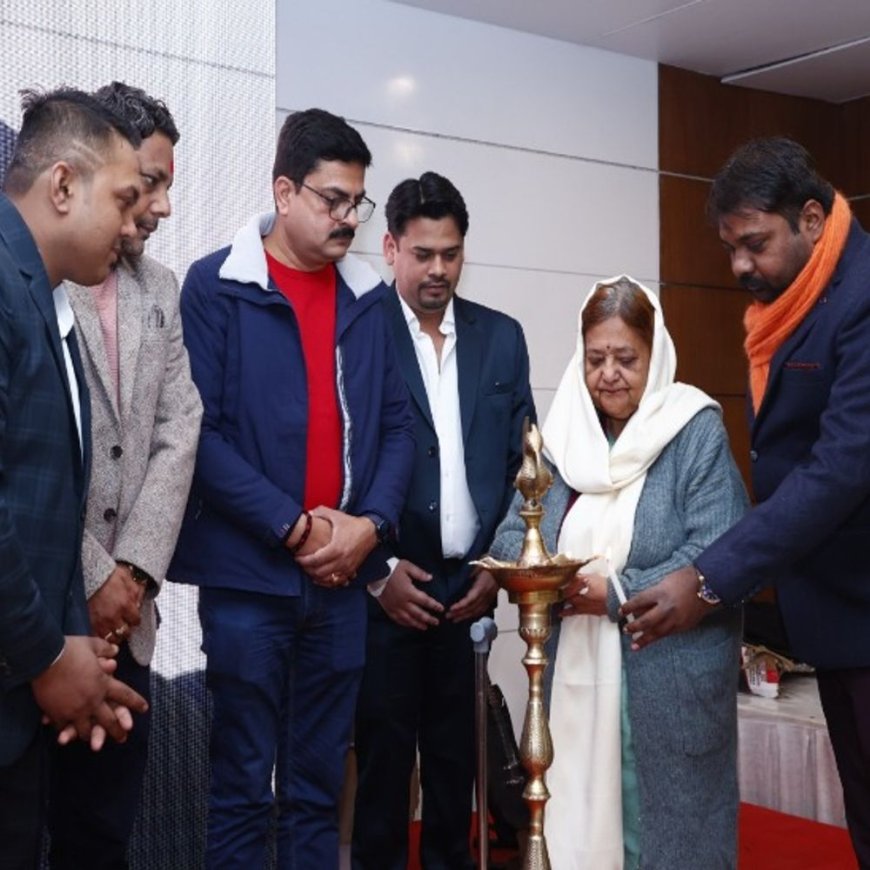 लखनऊ में साइनिंग स्टार ग्रुप ने मनाया 13वां स्थापना दिवस:70% फीमेल को प्लेसमेंट देने का किया दावा,टॉप परफॉर्मर का हुआ सम्मान