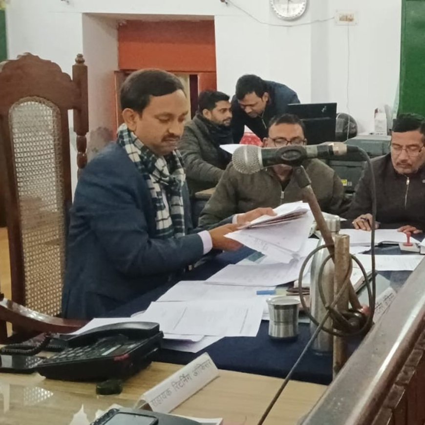 मिल्कीपुर विधानसभा उपचुनाव में दो प्रत्याशियों ने भरा पर्चा:सपा और मौलिक अधिकार पार्टी के उम्मीदवारों ने किया नामांकन, 17 जनवरी तक मौका