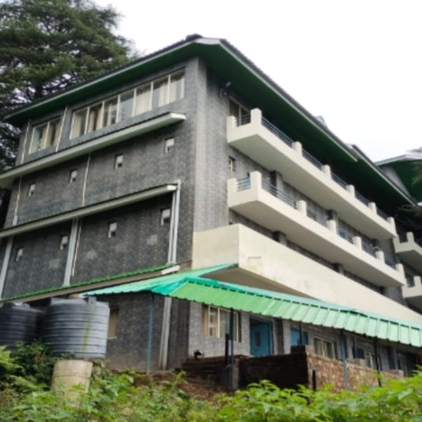 हिमाचल CM शीतकालीन प्रवास पर धर्मशाला पहुंचे:9 दिन यही से चलाएंगे सरकार; करोड़ों के प्रोजेक्ट जनता को करेंगे समर्पित, 24 को कैबिनेट संभावित