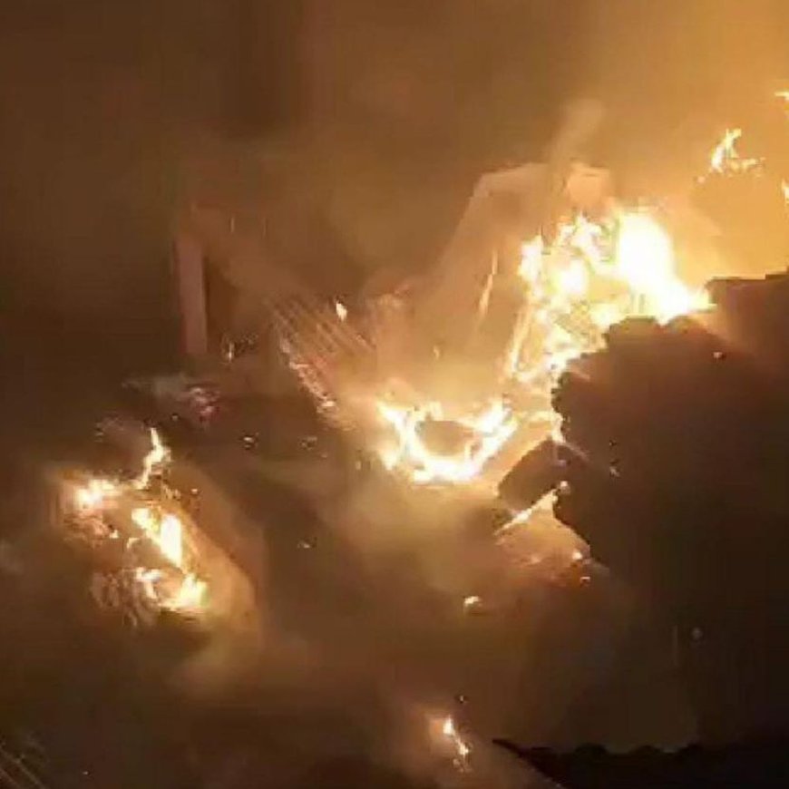 शिमला के सेब बगीचे में बने मकान में लगी आग:5 कमरे जलकर राख, शॉर्ट सर्किट से हादसा, कोई नहीं था मौजूद