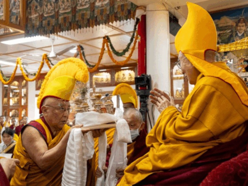 दलाई लामा की लंबी आयु के लिए विशेष पूजा:धर्मशाला में सैकड़ों श्रद्धालुओं ने लिया आशीर्वाद, धर्मगुरु स्वयं रहे मौजूद