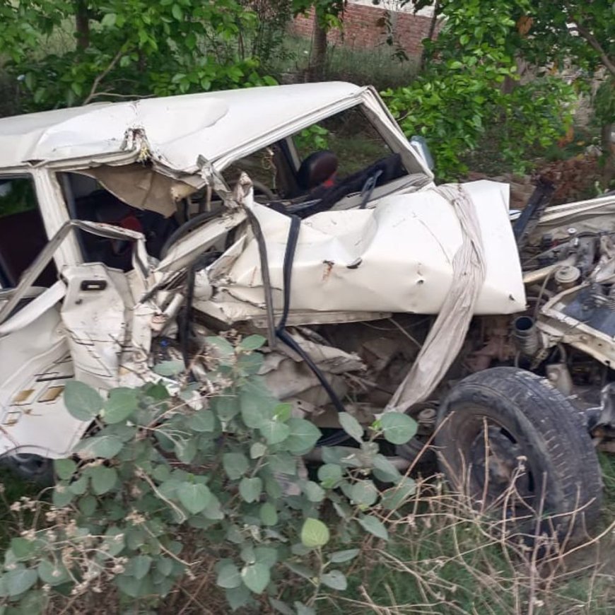 बहराइच में ट्रैक्टर-बोलेरो में टक्कर, दो की मौत:तिलक समारोह से लौट रहे थे, हादसे में 9 घायल; चालक फरार