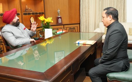 राज्यपाल गुरमीत सिंह और पर्यटन सचिव की भेंट, चारधाम यात्रा की तैयारियों में तेजी