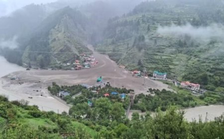 उत्तरकाशी में बादल फटने से विनाशकारी बाढ़: धराली में राहत कार्य जारी, कई लापता