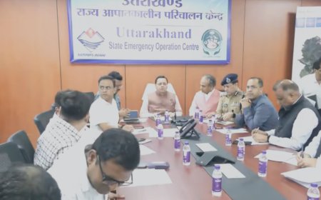 उत्तरकाशी में भीषण आपदा: मुख्यमंत्री धामी ने आपातकालीन केंद्र में की राहत कार्यों की समीक्षा
