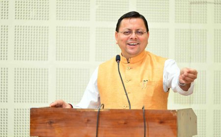 मुख्यमंत्री का विपक्षी नेताओं से संवाद, धरना समाप्त करने की अपील