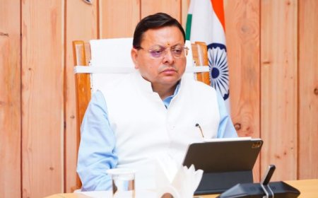 मुख्यमंत्री पुष्कर सिंह धामी की प्रमुख बैठक में आपदा प्रबंधन और प्रशासनिक सुधार पर विशेष ध्यान