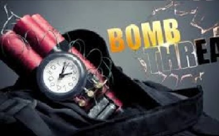 दिल्ली के स्कूलों में बम धमकी: पुलिस ने तेज की तलाशी अभियान