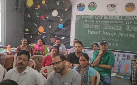 पीएम श्री केंद्रीय विद्यालय, मोहकमपुर में अभिभावक-शिक्षक बैठक के दौरान अभिभावकों ने दिए महत्वपूर्ण सुझाव