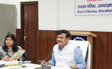 मुख्य सचिव आनंद बर्द्धन ने राजस्व वादों के निस्तारण को लेकर दिए सख्त निर्देश