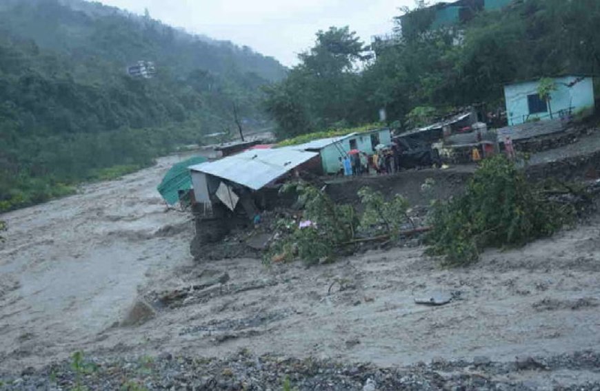 देहरादून में मूसलधार बारिश का कहर: 13 की जान, 16 लापता