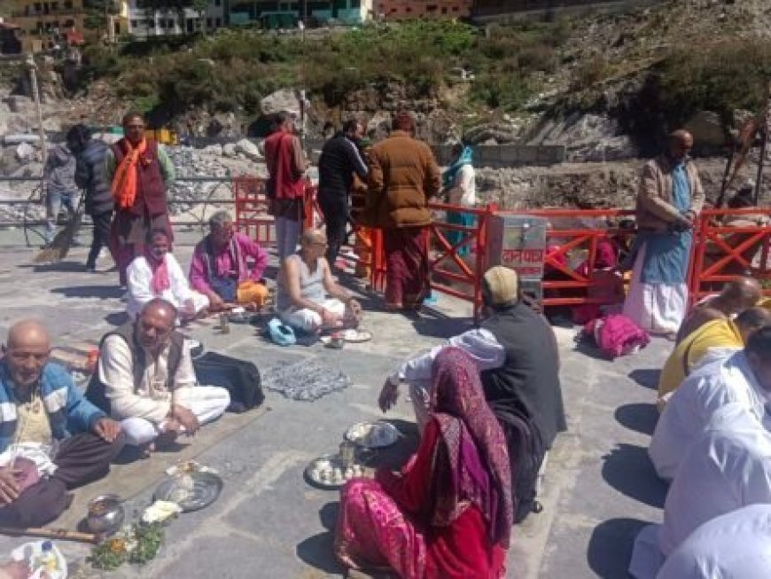 श्री बदरीनाथ धाम में सर्व पितृ आमावस्या पर श्राद्ध पक्ष का समापन