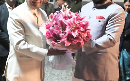 रामनाथ कोविंद देवभूमि आए, राज्यपाल गुरमीत सिंह ने किया अभिनंदन