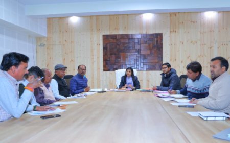 SC और ST की समस्याओं का तुरंत हो समाधान, DM पौड़ी ने दिए निर्देश