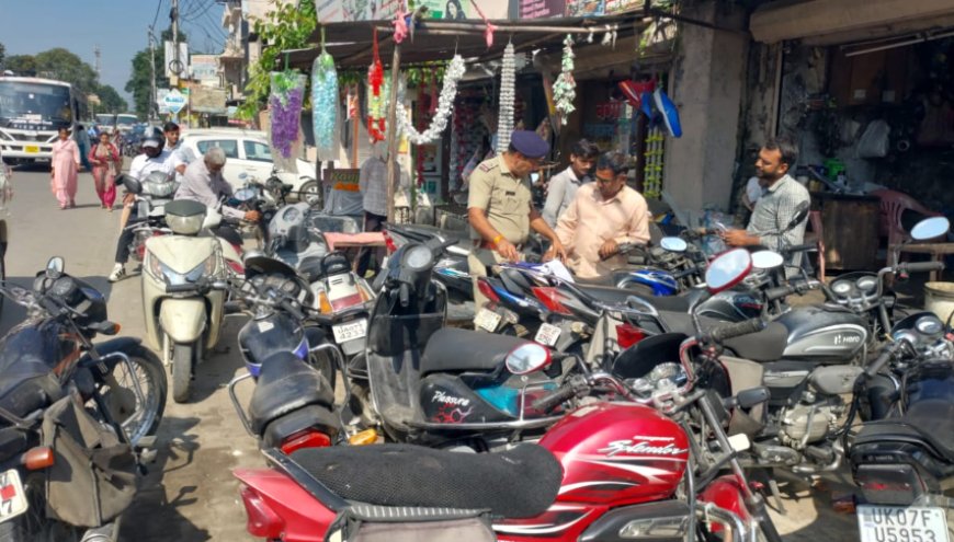 अवैध अतिक्रमण पर चला चला दून पुलिस का डंडा, आवागमन बाधित करने वाले 280 लोगों का हुआ चालान