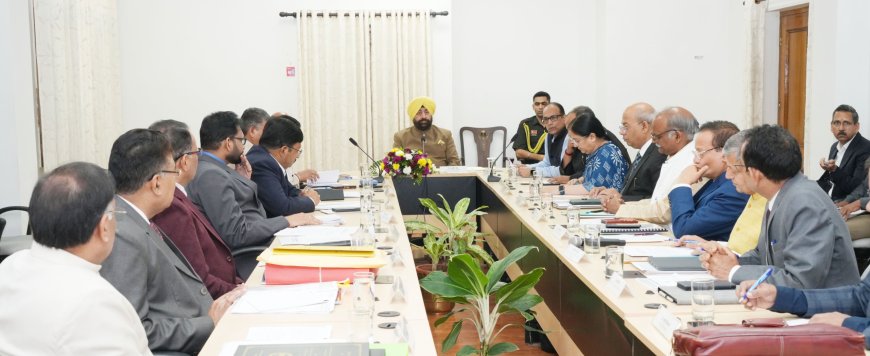राज्यपाल गुरमीत सिंह ने की विश्वविद्यालयों के कुलपतियों के साथ बैठक, कही ये बड़ी बात
