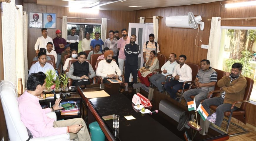 नैनीताल में होम स्टे के नाम पर होटल संचालन का मामला उजागर, आधार कार्ड से लेकर भूमि विवाद तक कई मामलों में आयुक्त ने की त्वरित कार्रवाई