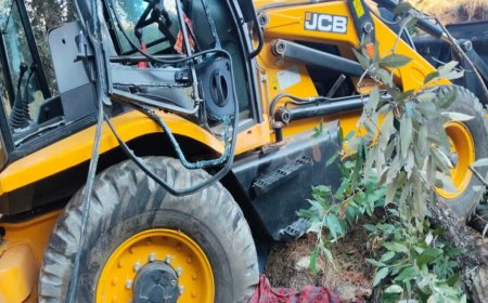 डीडीहाट : जेसीबी मशीन बेकाबू होकर खाई में गिर गई, हादसे में ऑपरेटर की मौत