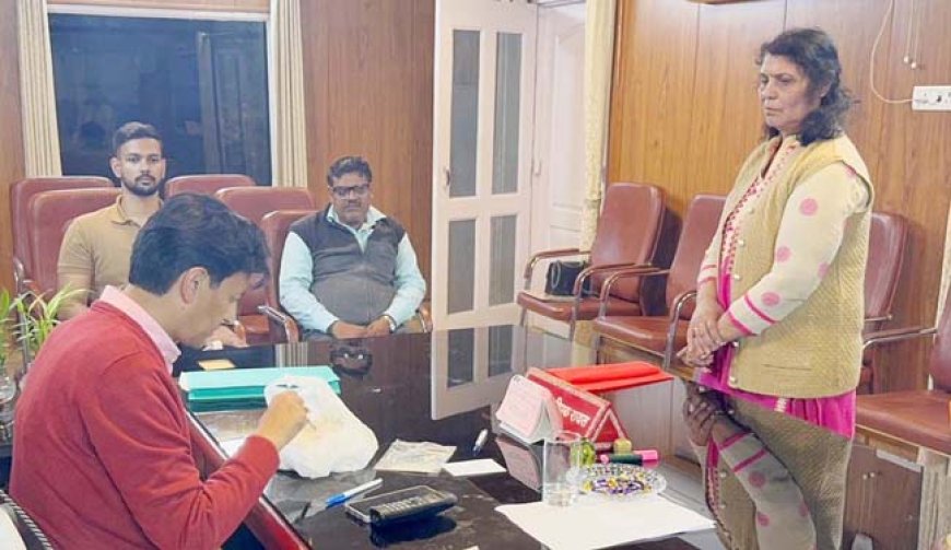 हल्द्वानी में खराब आटे का खुलासा: आयुक्त ने फौरन जांच के दिए निर्देश