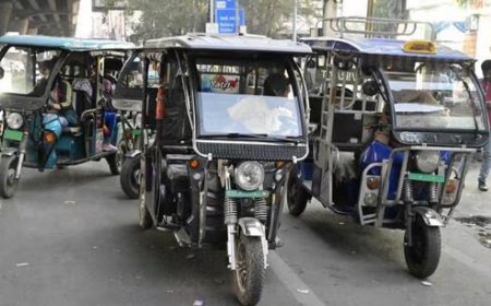 हरिद्वार में ट्रैफिक रूल्स में बड़ा बदलाव, शहर में चल सकेंगे सिर्फ विशेष स्टीकर वाले ई-रिक्शे