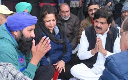 किसान सुखवंत सिंह खुदकुशी मामला, मृतक के परिजनों से मिले कांग्रेस नेता, सरकार से की न्यायिक जांच की मांग