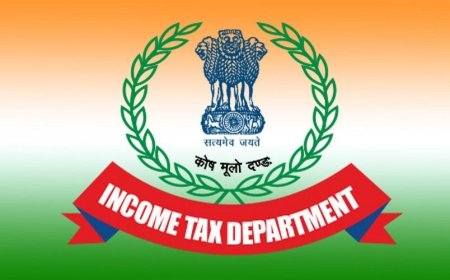 आयकर विभाग की बड़ी छापेमारी, पैसे गिनते-गिनते थक गए अधिकारी