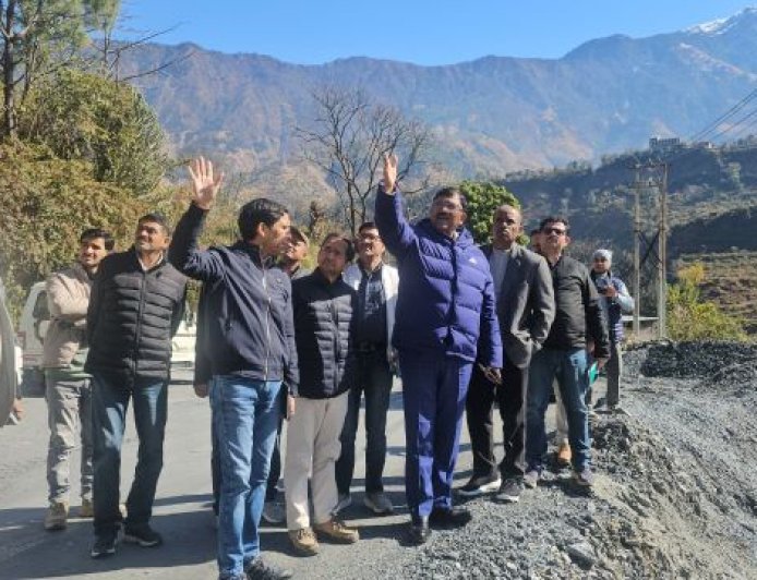 पिटकुल के प्रबंध निदेशक पी0सी0 ध्यानी ने गढ़वाल की निर्माणाधीन परियोजनाओं का निरीक्षण कर कार्यदायी संस्था एवं अधिकारियों को दिए आवश्यक निर्देश