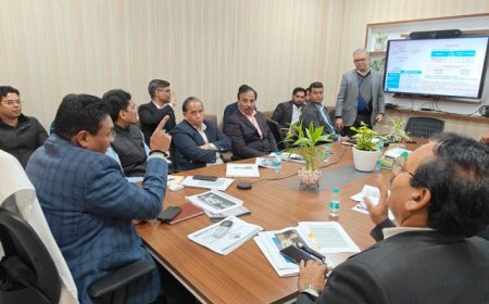 मुख्यमंत्री के निर्देश पर रोपवे परियोजनाओं की फिजिबिलिटी हेतु आवास सचिव आर. राजेश कुमार की अध्यक्षता में हुई अहम बैठक