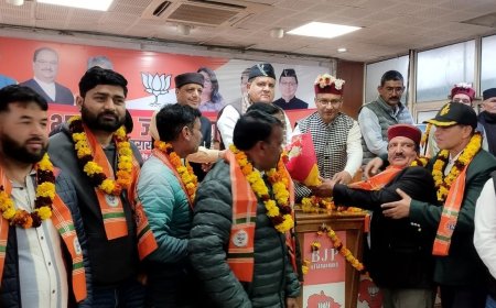 सैकड़ों जनप्रतिनिधियों ने थामा भाजपा का दामन, नगर पालिका अध्यक्ष, ब्लॉक प्रमुख, पूर्व जिपां अध्यक्ष समेत विपक्षी नेता शामिल