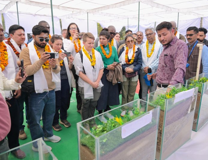 जल संरक्षण मॉडल देखने पुरोहितवाला पहुंचा आईयूसीएन का अंतराष्ट्रीय दल, सशक्त जल संरक्षण की प्रशंसा