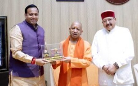 योगी आदित्यनाथ और राज्यपाल आनंदीबेन पटेल से मिले बीकेटीसी अध्यक्ष और पर्यटन मंत्री सतपाल महाराज, चारधाम यात्रा का न्योता, संपत्ति विनिमय पर चर्चा