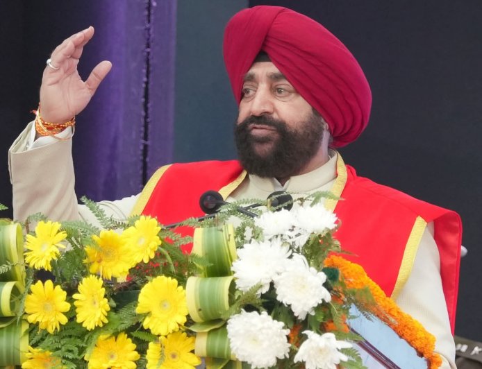 प्रदेश में होली की धूम, राज्यपाल गुरमीत सिंह ने दी शुभकामनाएँ