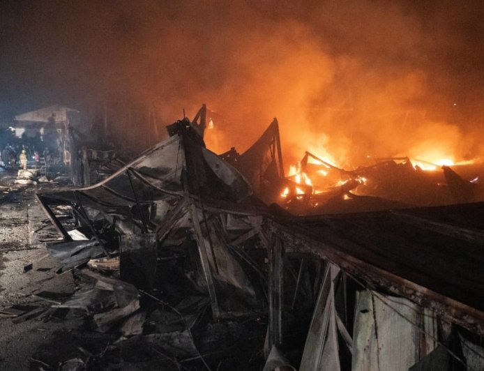 काबुल में पाकिस्तानी वायुसेना की एयरस्ट्राइक से भारी तबाही, तालिबान का दावा- 400 से अधिक मौतें