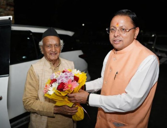 मुख्यमंत्री धामी से पूर्व मुख्यमंत्री एवं पूर्व राज्यपाल भगत सिंह कोशियारी ने की शिष्टाचार भेंट