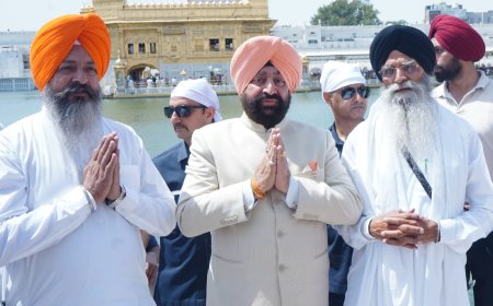 राज्यपाल गुरमीत सिंह ने हरमंदिर साहिब में मत्था टेका, देश और प्रदेश की खुशहाली के लिए की प्रार्थना