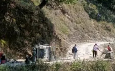 बागेश्वर में बोलेरो पलटने से 11 लोग घायल, गंभीर हालत में 2 एक्जामिन किए गए