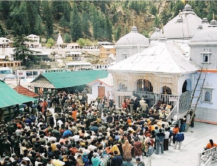 गंगोत्री धाम में दर्शन समय में हुआ बड़ा बदलाव, अब शाम 4 बजे तक खुला रहेगा मंदिर