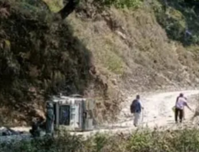 बागेश्वर में बोलेरो पलटने से 11 लोग घायल, गंभीर हालत में 2 एक्जामिन किए गए