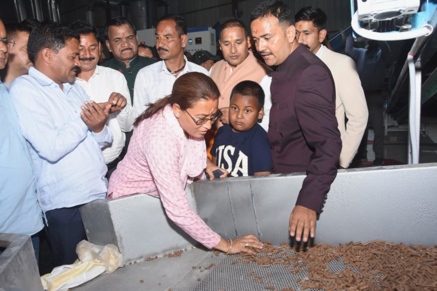 अल्मोड़ा में पिरूल आधारित बायोमास प्लांट का शुभारंभ, मंत्री रेखा आर्या ने महिलाओं को दिए रोजगार के अवसर
