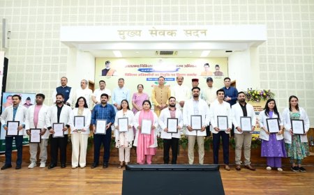 सीएम पुष्कर सिंह धामी ने 307 नव-नियुक्त चिकित्सा अधिकारियों और फार्मासिस्टों को दिया नियुक्ति पत्र
