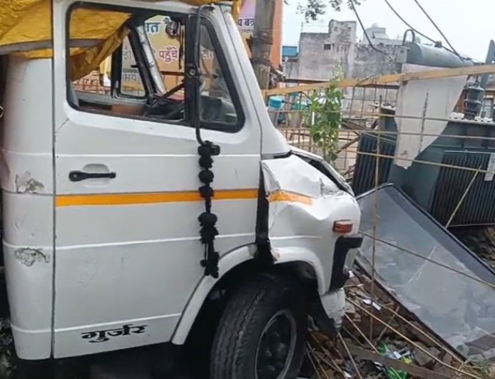 मंगलौर हाईवे पर बेकाबू DCM ने ट्रैफिक पुलिसकर्मी को किया घायल