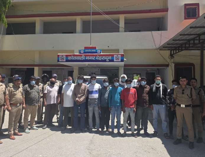 देहरादून: "ऑपरेशन प्रहार" के तहत दून पुलिस ने जुआरों के खिलाफ किया बड़ा एक्शन, 18 गिरफ्तार