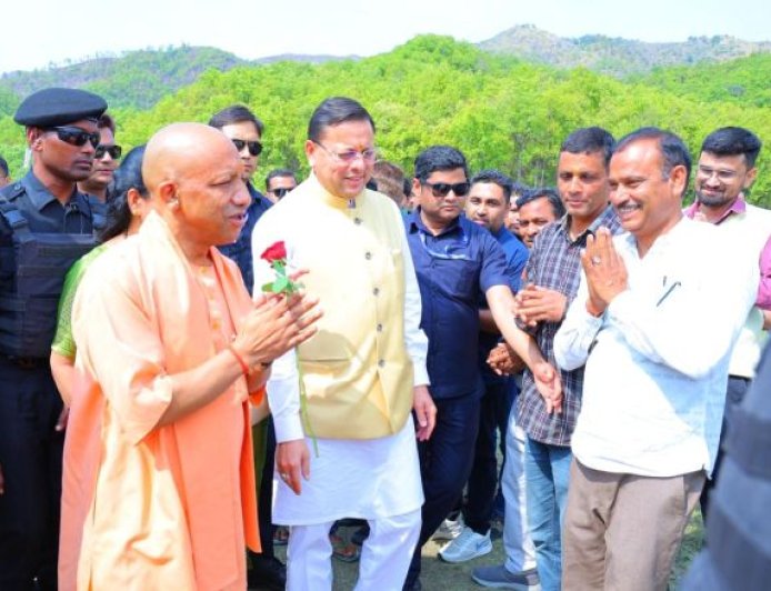 मुख्यमंत्रियों की यमकेश्वर यात्रा: विकास कार्यों का शुभारंभ और आध्यात्मिक अनुष्ठान