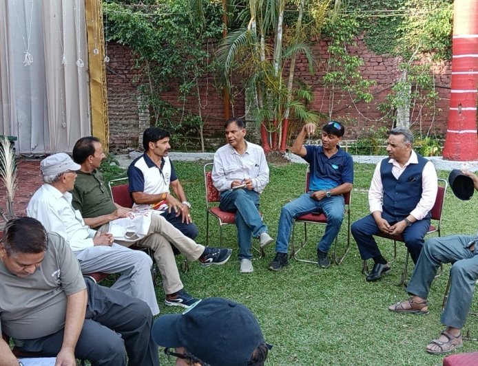 चौंदकोट वेलफेयर सोसाइटी की बैठक: गांवों के विकास और संगठन विस्तार की दिशा में महत्वपूर्ण कदम