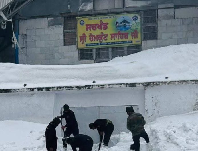 श्री हेमकुंट साहिब यात्रा 2026: राज्यपाल और मुख्यमंत्री की उपस्थिति में ऋषिकेश से पहले जत्थे का भव्य प्रस्थान