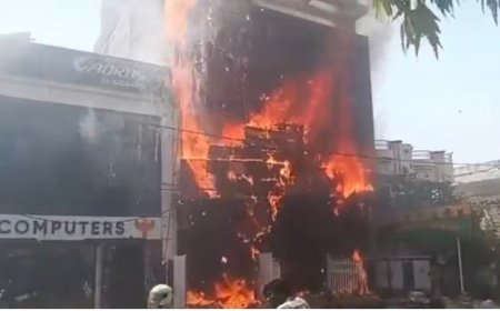 लखनऊ: कोचिंग सेंटर में आग लगने से दो की मौत, कई छात्र घायल - जानिए पूरी घटना