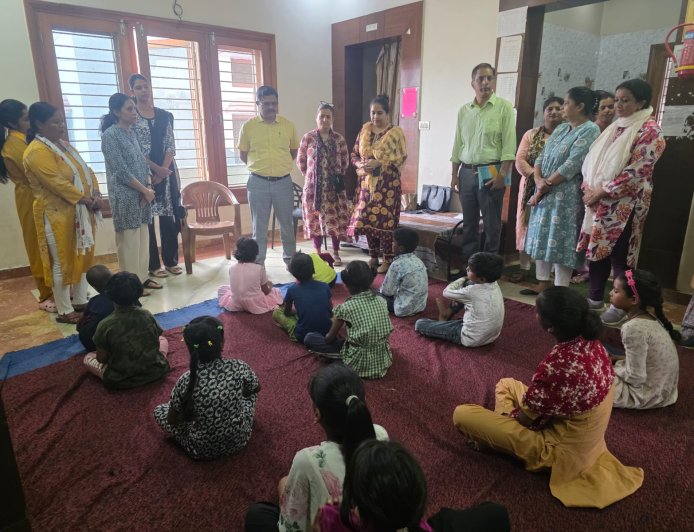नैनीताल में अपर जिलाधिकारी ने बाल आश्रय गृह का किया औचक निरीक्षण, दीं आवश्यक निर्देश