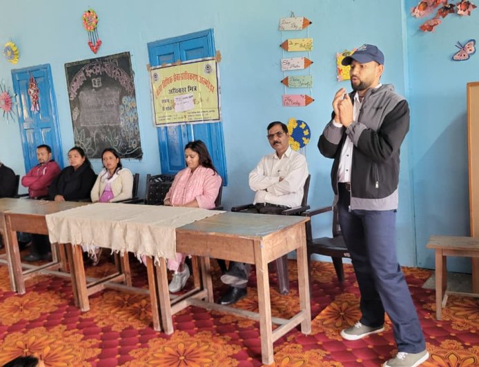 विश्व बुजुर्ग दुर्व्यवहार जागरूकता दिवस: अल्मोड़ा के सौकियाथल में वरिष्ठ नागरिक सम्मान और विधिक सशक्तिकरण कार्यक्रम